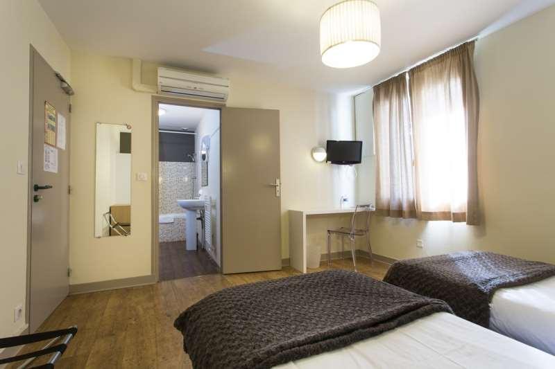Brit Hotel Du Parc Niort Centre-Parking Gratuit Pokoj fotografie