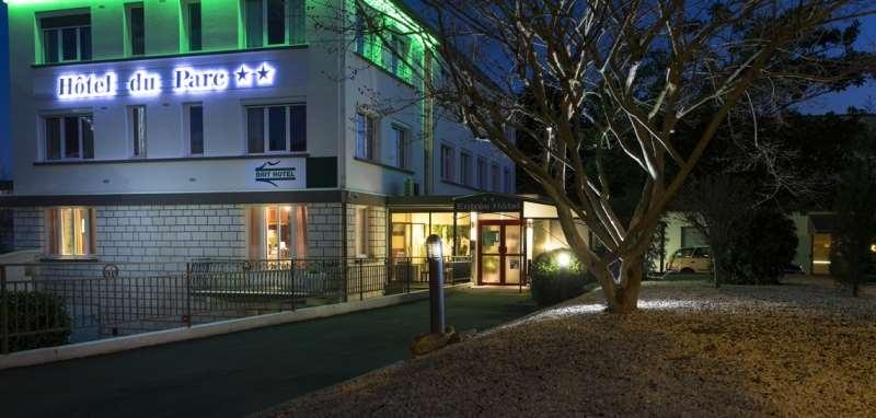 Brit Hotel Du Parc Niort Centre-Parking Gratuit Exteriér fotografie