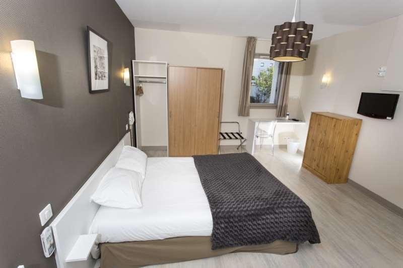 Brit Hotel Du Parc Niort Centre-Parking Gratuit Pokoj fotografie