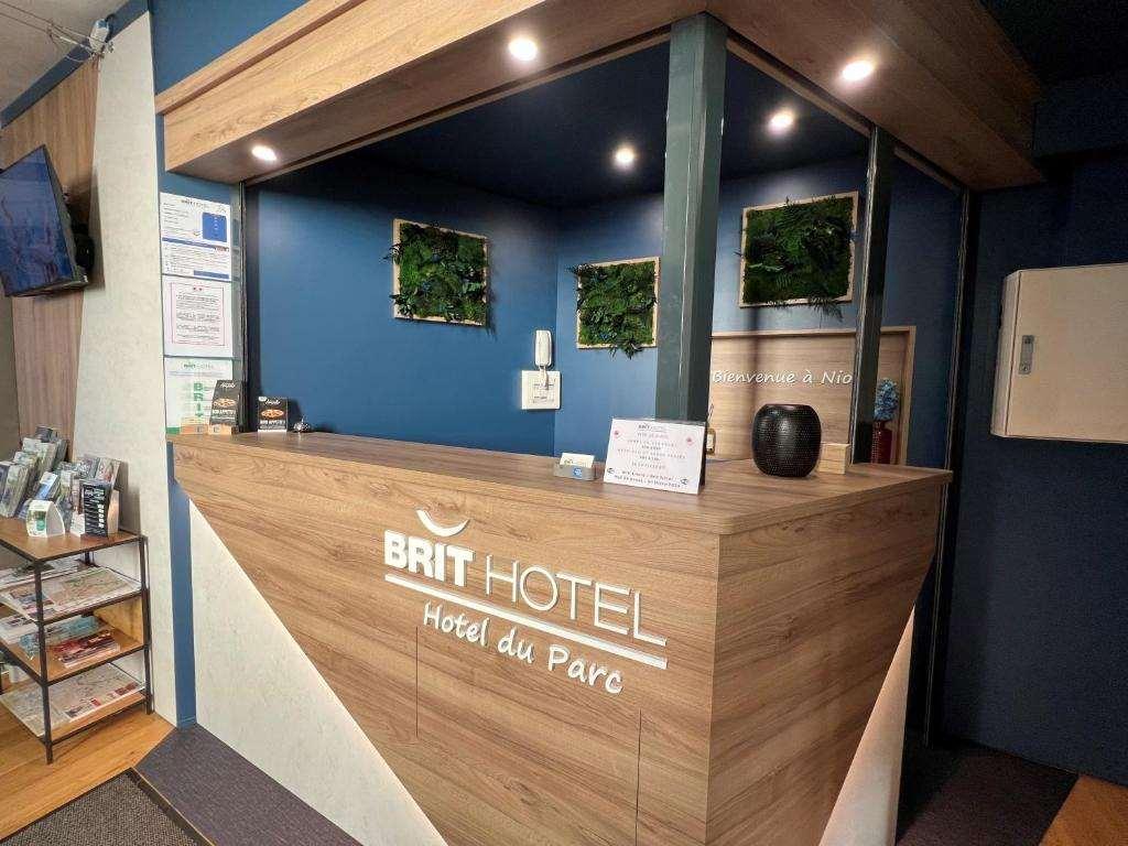 Brit Hotel Du Parc Niort Centre-Parking Gratuit Interiér fotografie