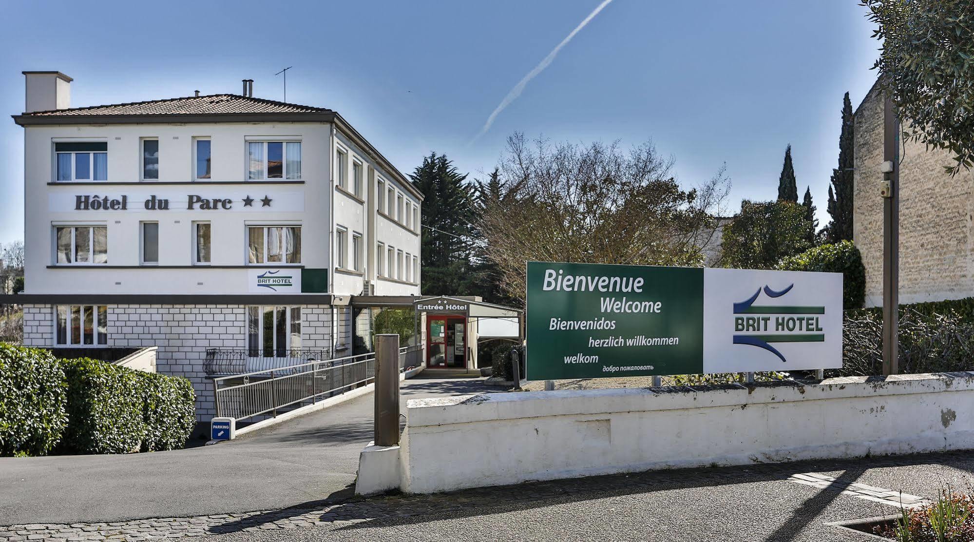 Brit Hotel Du Parc Niort Centre-Parking Gratuit Exteriér fotografie